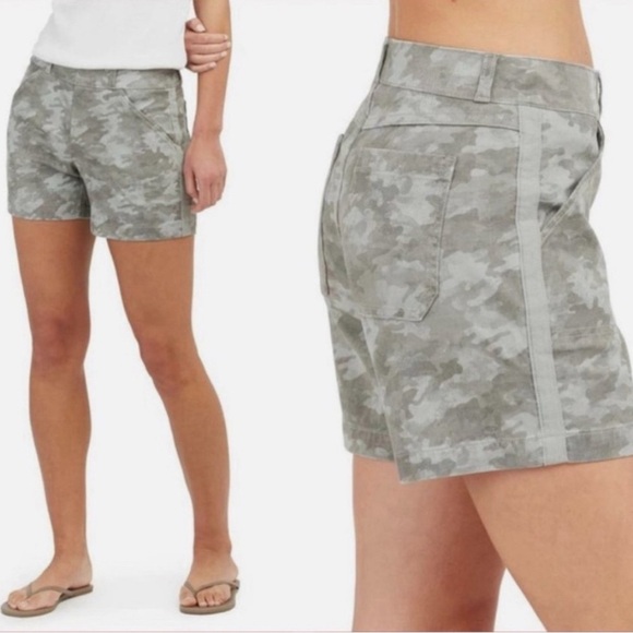SPANX Stone Wash Camo Stretch Twill Shorts Pull On Tummy Shaping Stretch Size XL - Picture 1 of 13